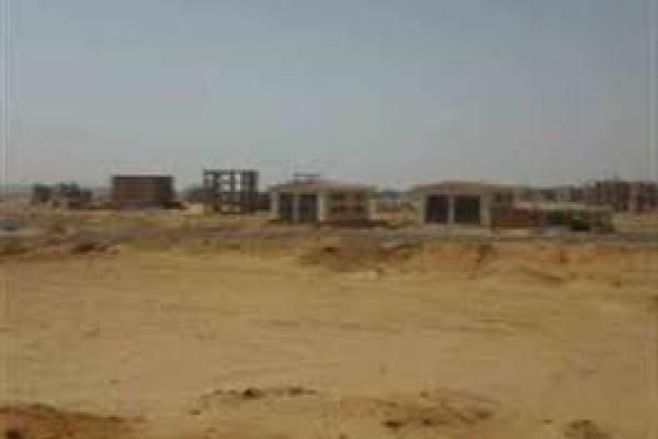 قطعه ارض بمدينه بدر واجهة بحري